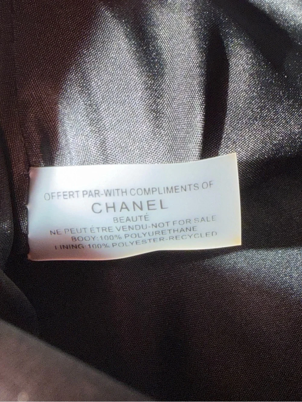New in Box CHANEL Limited Edition Purple Makeup Bag Brush Travel Set 5 Piece CC